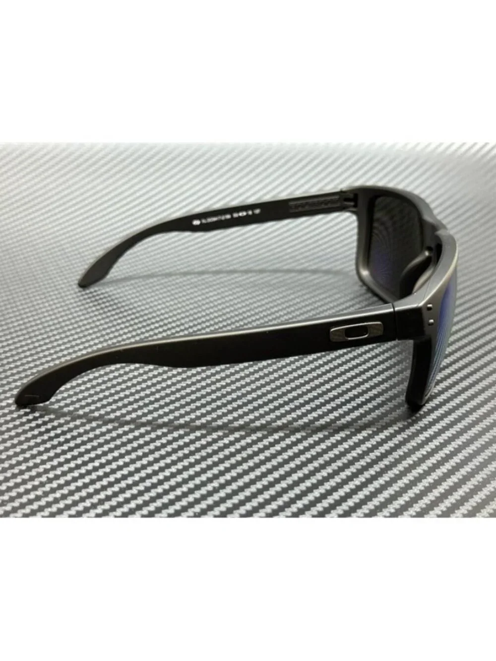 New Oakley Men  Sunglasses --